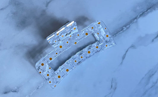 transparent white daisy claw clip